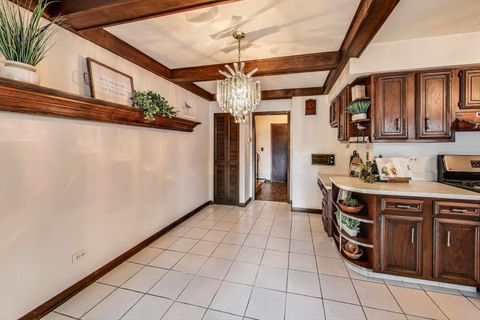 Tiny photo for 823 N Cambridge Row Road, Addison, IL 60101 (MLS # 12430216)