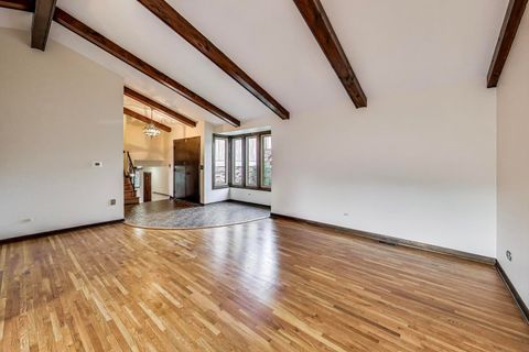 Tiny photo for 823 N Cambridge Row Road, Addison, IL 60101 (MLS # 12430216)
