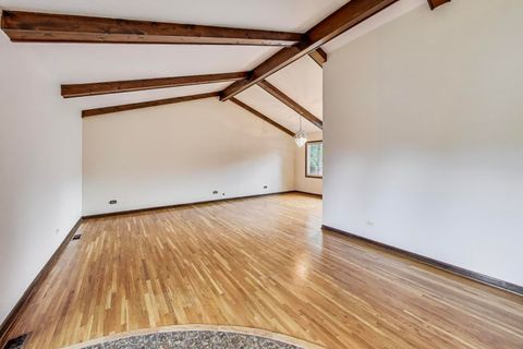 Tiny photo for 823 N Cambridge Row Road, Addison, IL 60101 (MLS # 12430216)