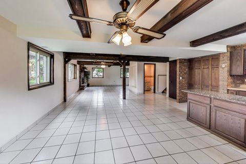 Tiny photo for 823 N Cambridge Row Road, Addison, IL 60101 (MLS # 12430216)