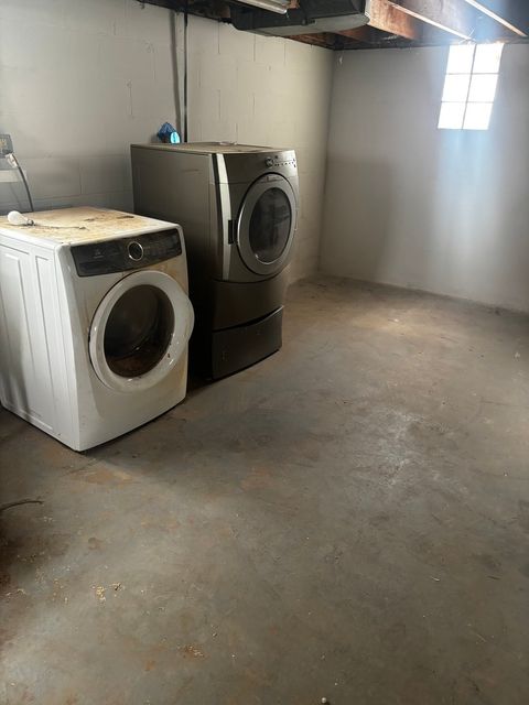 Tiny photo for 650 Greenbay Avenue E, Calumet City, IL 60409 (MLS # 12420070)