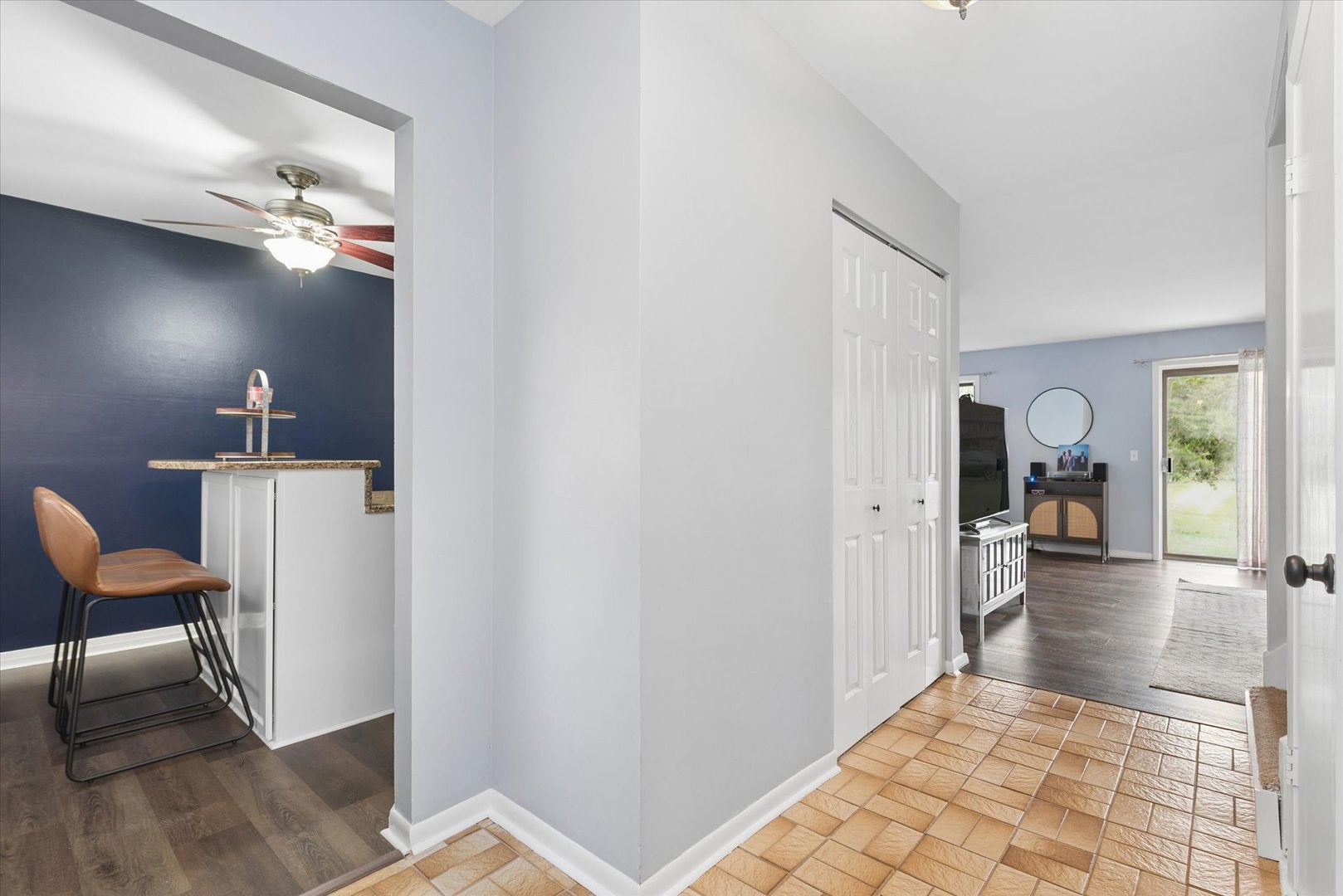 1151 GENEVA Lane