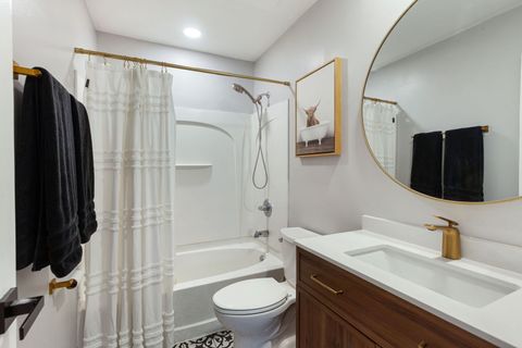 Tiny photo for 920 W Firestone Drive, Hoffman Estates, IL 60192 (MLS # 12615269)