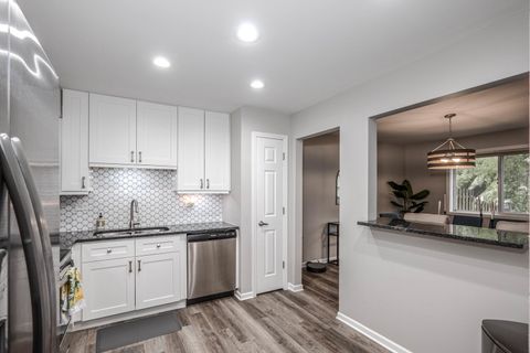Tiny photo for 585 Sharon Way, Bolingbrook, IL 60440 (MLS # 12630225)