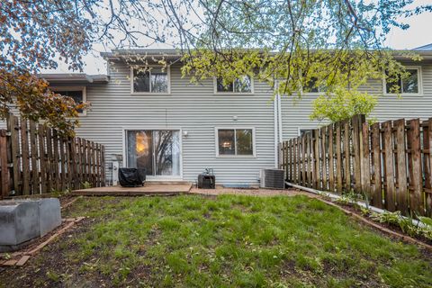 Tiny photo for 585 Sharon Way, Bolingbrook, IL 60440 (MLS # 12630225)