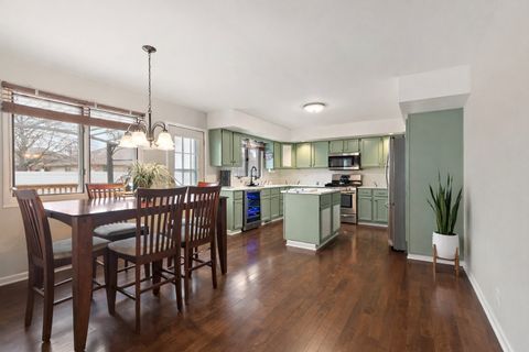 Tiny photo for 18311 Holland Road, Lansing, IL 60438 (MLS # 12605042)