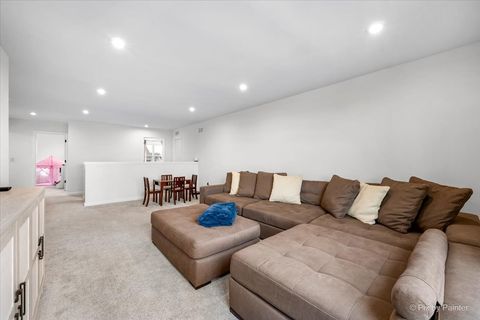 Tiny photo for 3691 Skyglade Drive, Elgin, IL 60124 (MLS # 12594180)