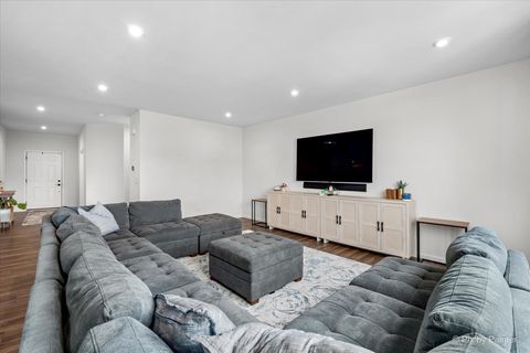 Tiny photo for 3691 Skyglade Drive, Elgin, IL 60124 (MLS # 12594180)