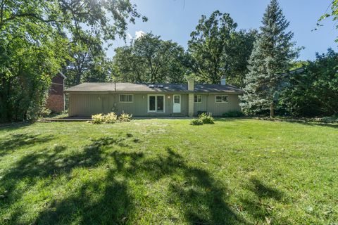 Tiny photo for 305 Montclare Lane, Wood Dale, IL 60191 (MLS # 12424201)