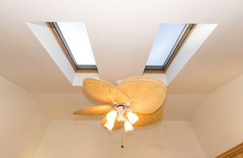 Tiny photo for 305 Montclare Lane, Wood Dale, IL 60191 (MLS # 12424201)