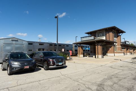 Tiny photo for 305 Montclare Lane, Wood Dale, IL 60191 (MLS # 12424201)