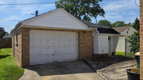 Tiny photo for 7642 N Osceola Avenue, Niles, IL 60714 (MLS # 12694406)