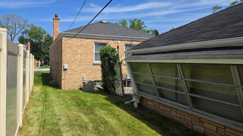Tiny photo for 7642 N Osceola Avenue, Niles, IL 60714 (MLS # 12694406)