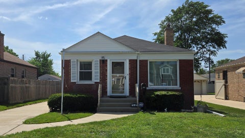 Tiny photo for 7642 N Osceola Avenue, Niles, IL 60714 (MLS # 12694406)