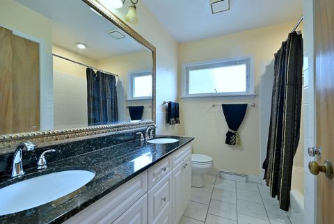 Tiny photo for 5425 Howard Avenue, Western Springs, IL 60558 (MLS # 12620592)