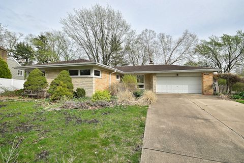 Photo of 5425 Howard Avenue, Western Springs, IL 60558 (MLS # 12620592)