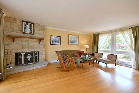 Tiny photo for 5425 Howard Avenue, Western Springs, IL 60558 (MLS # 12620592)