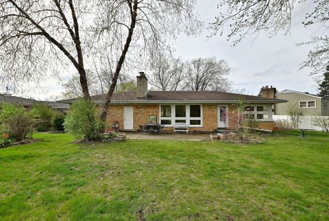 Tiny photo for 5425 Howard Avenue, Western Springs, IL 60558 (MLS # 12620592)
