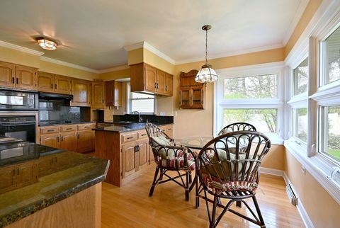 Tiny photo for 5425 Howard Avenue, Western Springs, IL 60558 (MLS # 12620592)