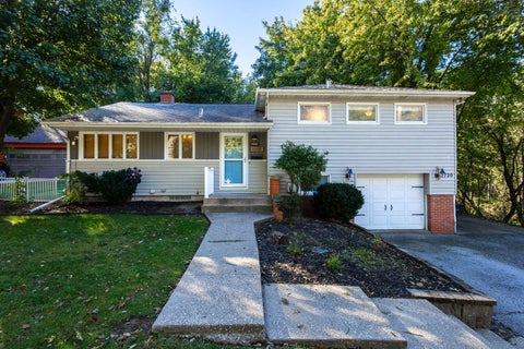 Photo of 2720 31st Avenue, Rock Island, IL 61201 (MLS # 12791876)