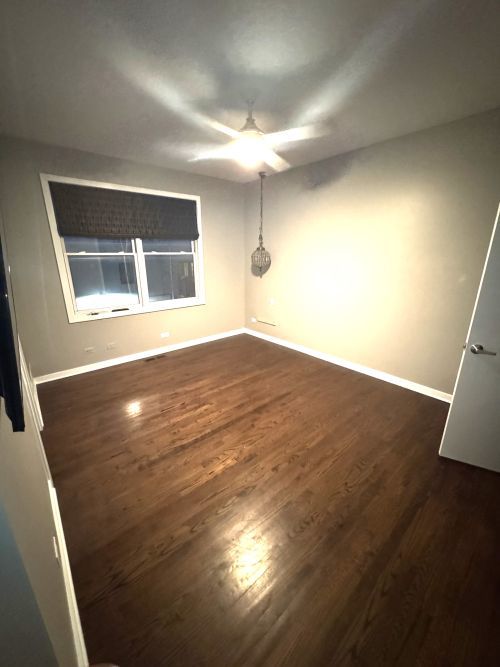 860 N ELSTON Avenue 5