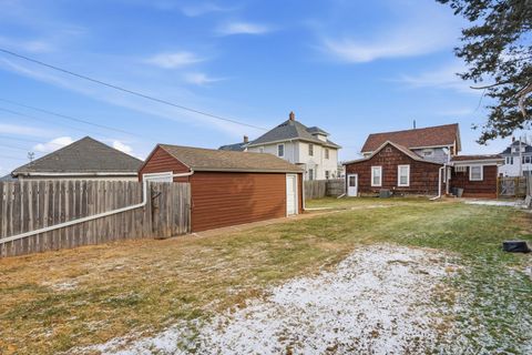 Tiny photo for 411 39th Street, Moline, IL 61625 (MLS # 12558353)