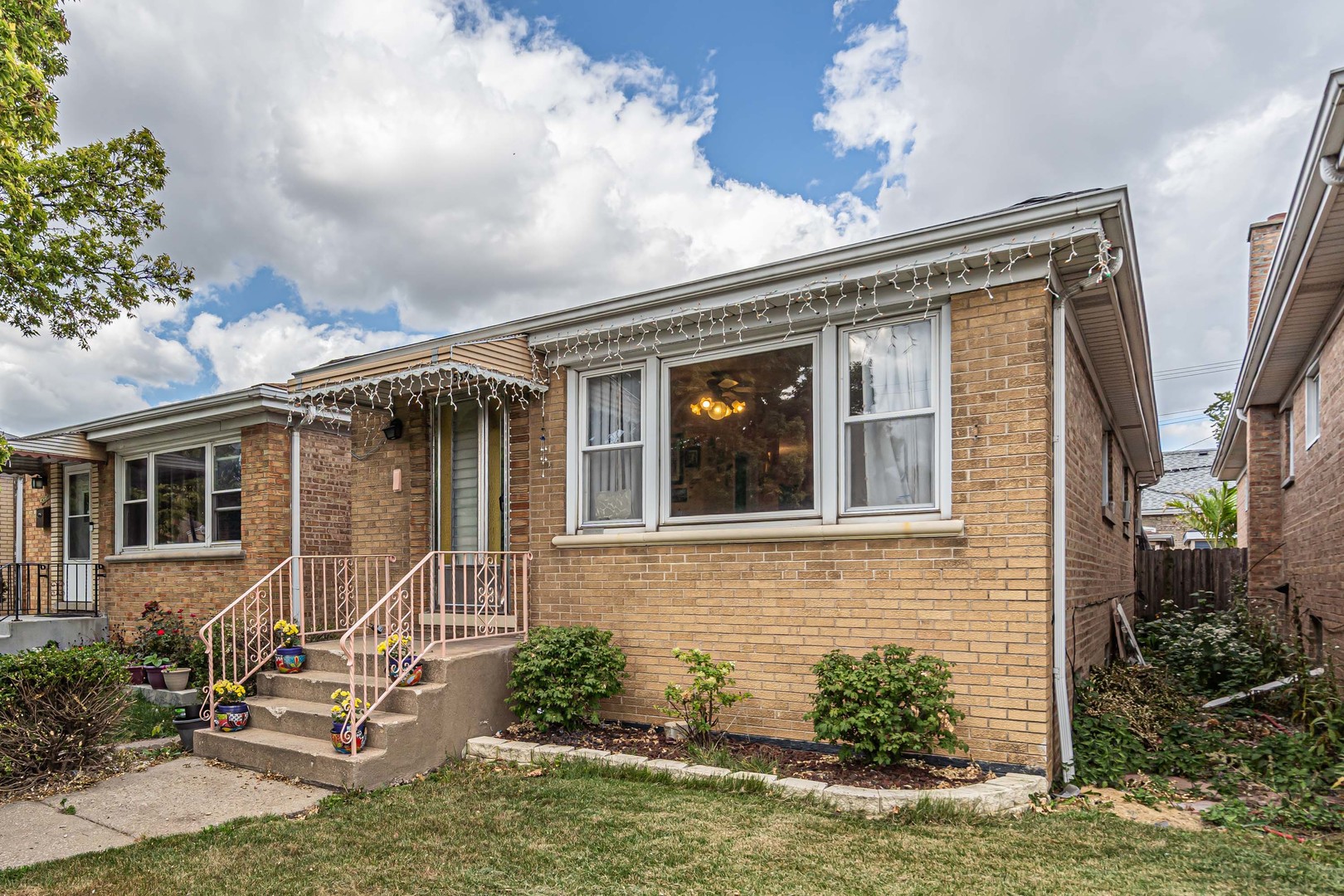 5836 W Diversey Avenue