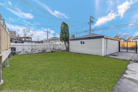 Tiny photo for 4938 W Wrightwood Avenue, Chicago, IL 60639 (MLS # 12583781)