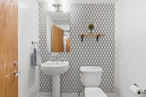 Tiny photo for 2226 N Racine Avenue #15, Chicago, IL 60614 (MLS # 12641892)