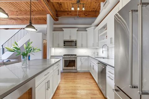Tiny photo for 2226 N Racine Avenue #15, Chicago, IL 60614 (MLS # 12641892)