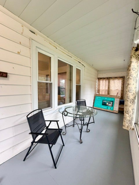 319 Oak Street