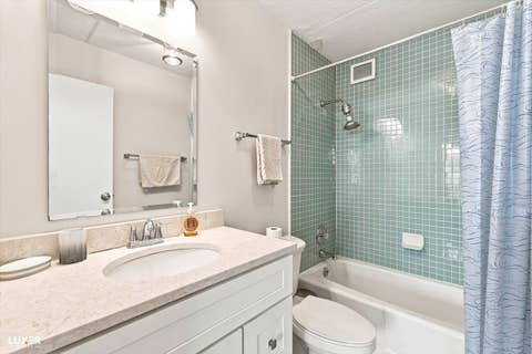 Tiny photo for 2005 S Finley Road #504, Lombard, IL 60148 (MLS # 12732357)