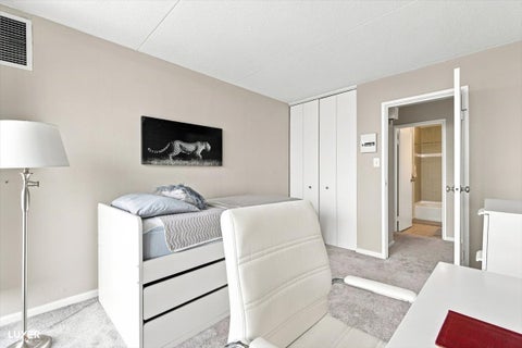 Tiny photo for 2005 S Finley Road #504, Lombard, IL 60148 (MLS # 12732357)