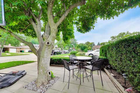 Tiny photo for 544 Park Plaine Avenue, Park Ridge, IL 60068 (MLS # 12725882)