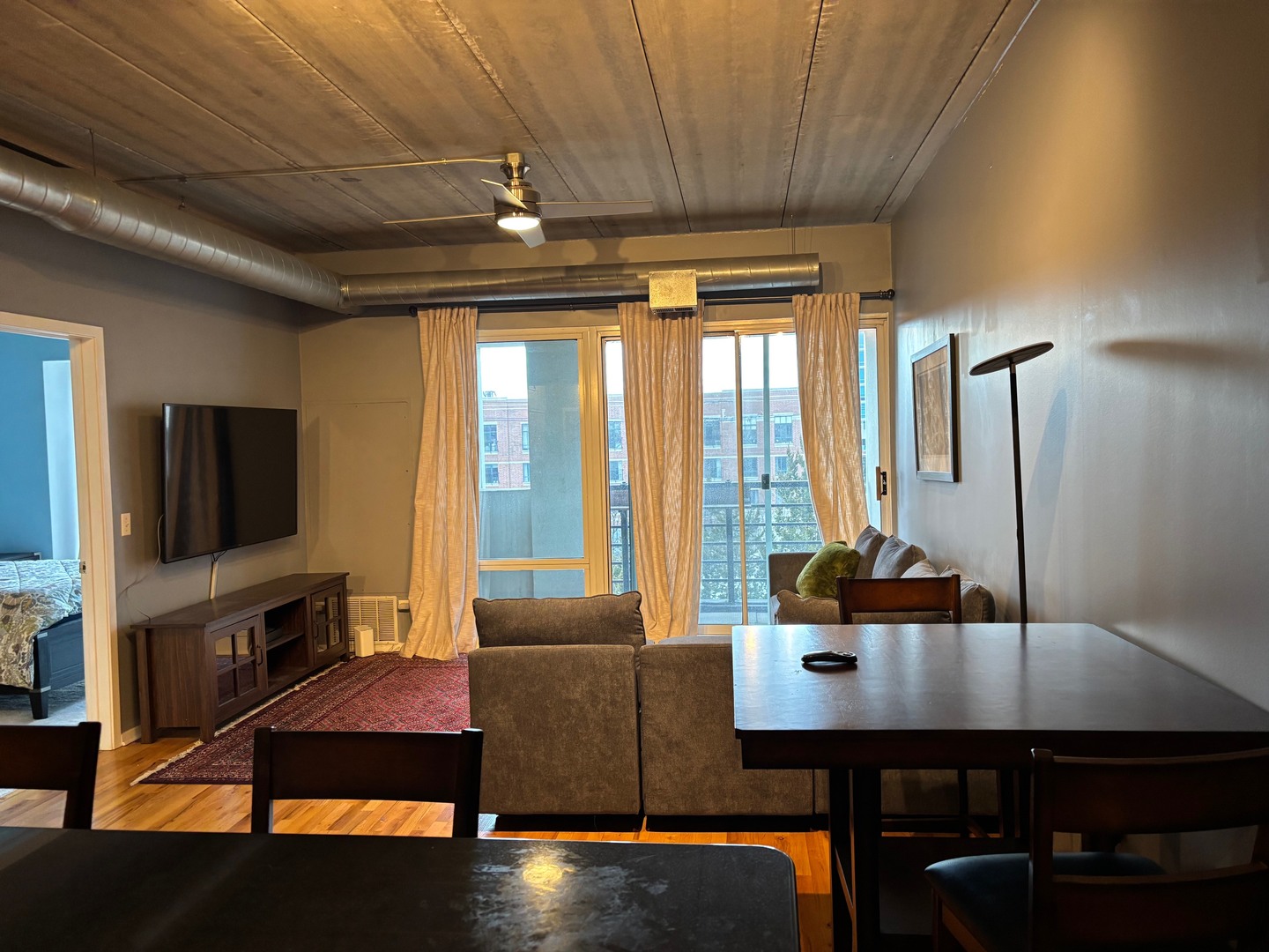 1430 S Michigan Avenue 410