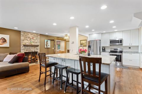 Tiny photo for 5720 Dunham Road, Downers Grove, IL 60516 (MLS # 12369166)