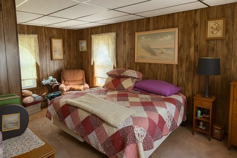 Tiny photo for 943 Charles Street, Aurora, IL 60506 (MLS # 12492277)