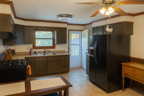 Tiny photo for 943 Charles Street, Aurora, IL 60506 (MLS # 12492277)