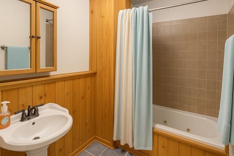 Tiny photo for 943 Charles Street, Aurora, IL 60506 (MLS # 12492277)