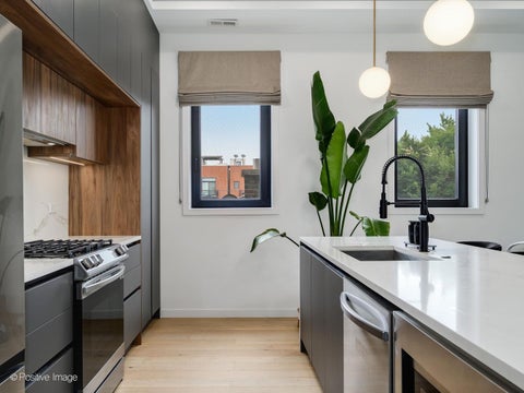 Tiny photo for 831 N Maplewood Avenue #3, Chicago, IL 60622 (MLS # 12755916)