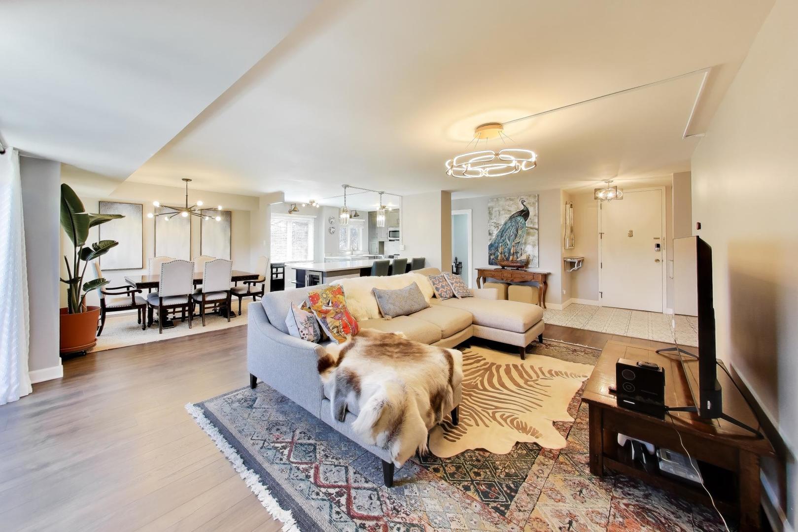 2460 W Talcott Road 219