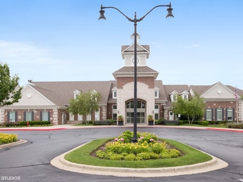 Tiny photo for 3737 Canton Circle, Mundelein, IL 60060 (MLS # 12691140)