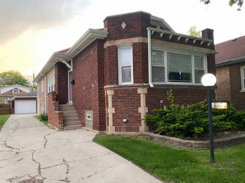 Photo of 8136 S Luella Avenue, Chicago, IL 60617 (MLS # 12667496)