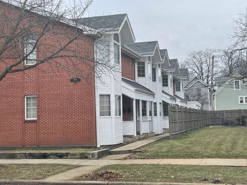 Photo of 309 Elgin Avenue #D, Forest Park, IL 60130 (MLS # 12558137)