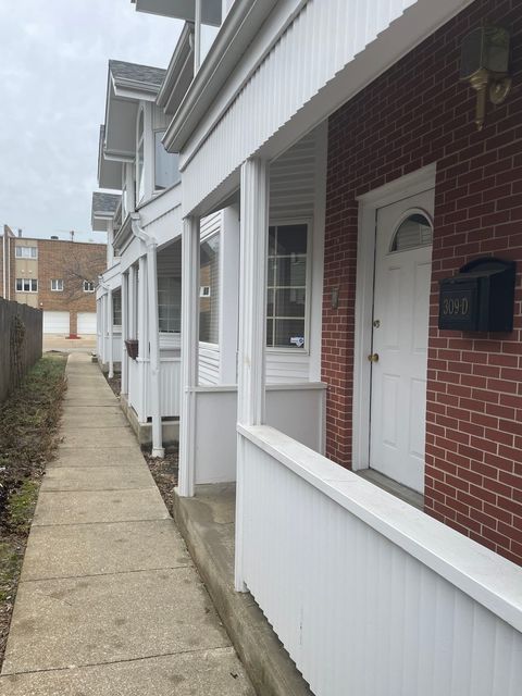 Tiny photo for 309 Elgin Avenue #D, Forest Park, IL 60130 (MLS # 12558137)