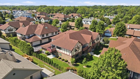 Tiny photo for 11553 AUTOBAHN Drive E #201, Palos Park, IL 60464 (MLS # 12739294)
