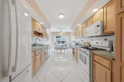 Tiny photo for 11553 AUTOBAHN Drive E #201, Palos Park, IL 60464 (MLS # 12739294)