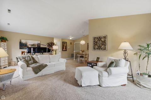Tiny photo for 329 Everett Avenue #2B, Crystal Lake, IL 60014 (MLS # 12675706)
