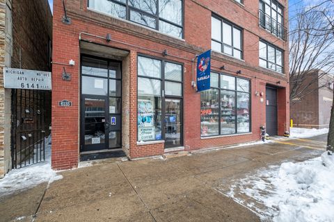 6135 N Broadway Street 300 Chicago IL 60660