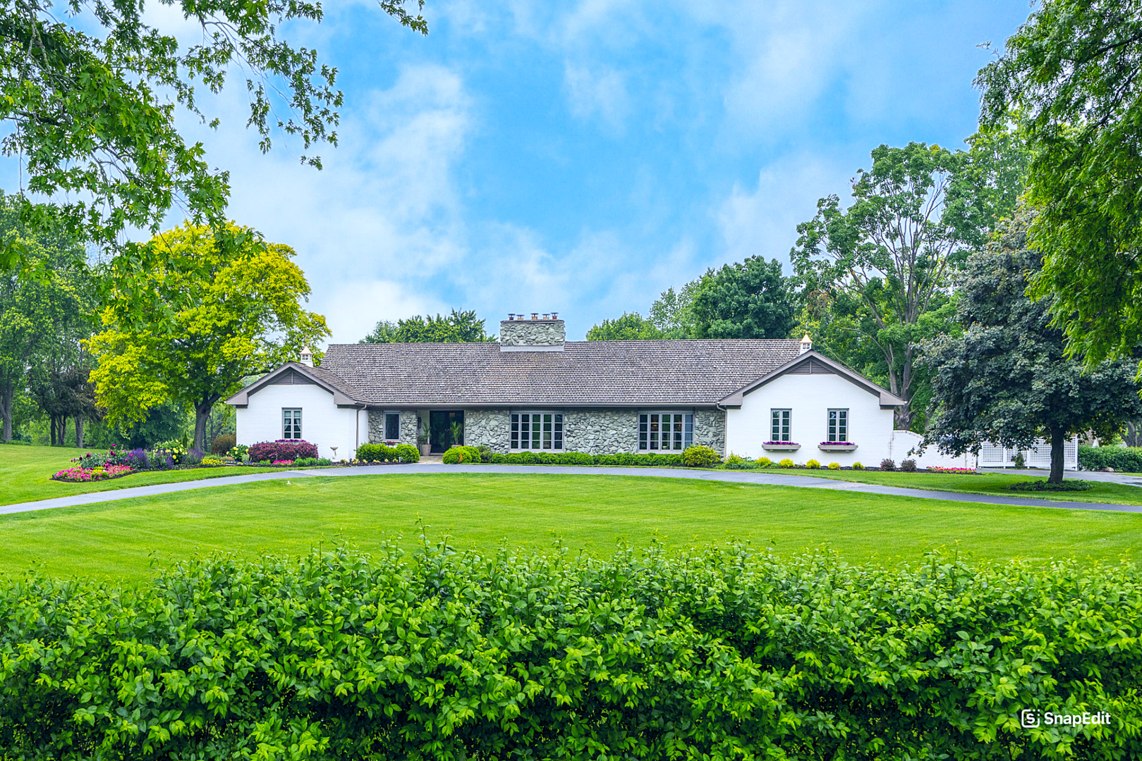 Barrington Hills, Illinois, 60010, United States, 6 Bedrooms Bedrooms, ,4 BathroomsBathrooms,Residential,Active,2020552